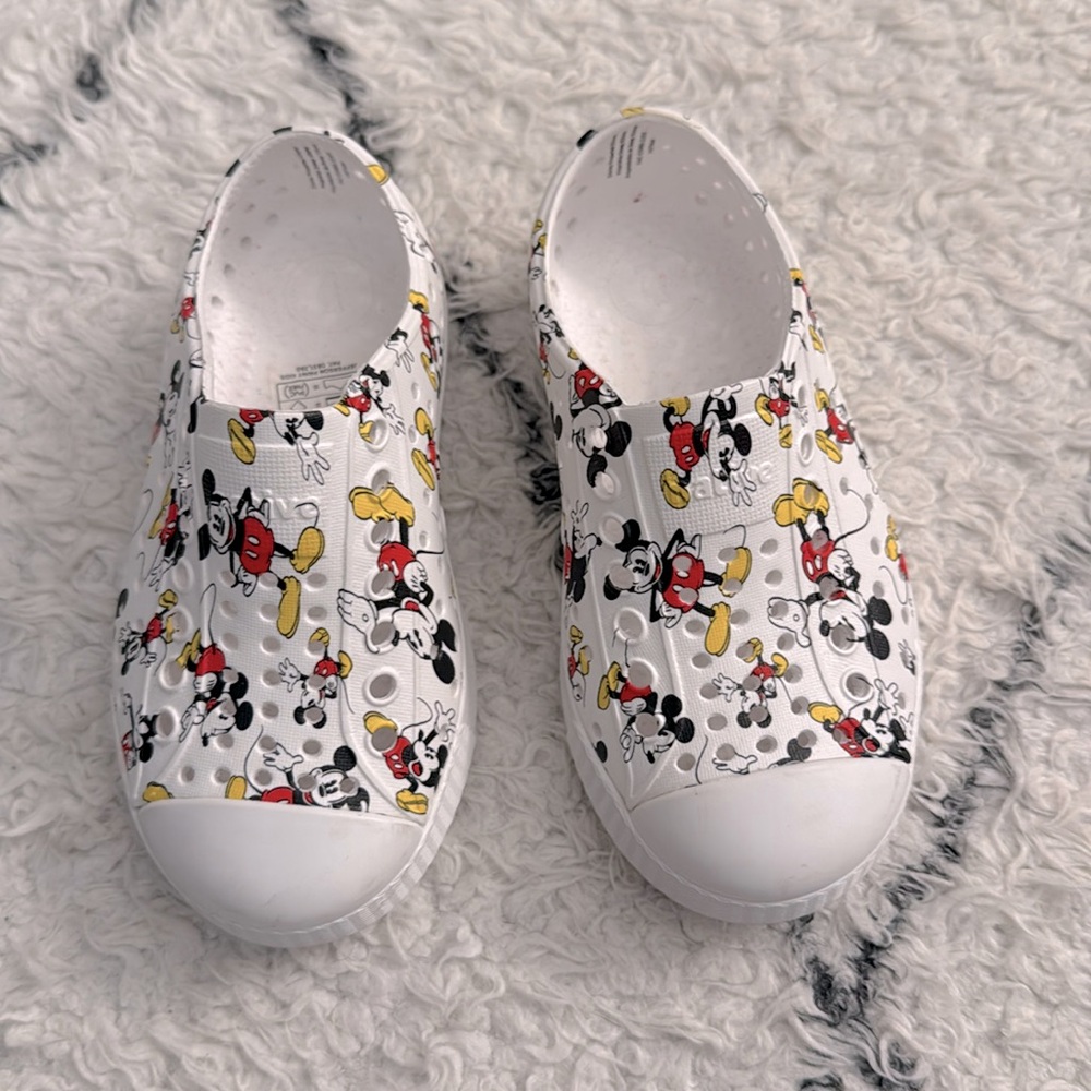 NWOT Native Shoes x Disney - Jefferson - Mickey, size 8 toddler